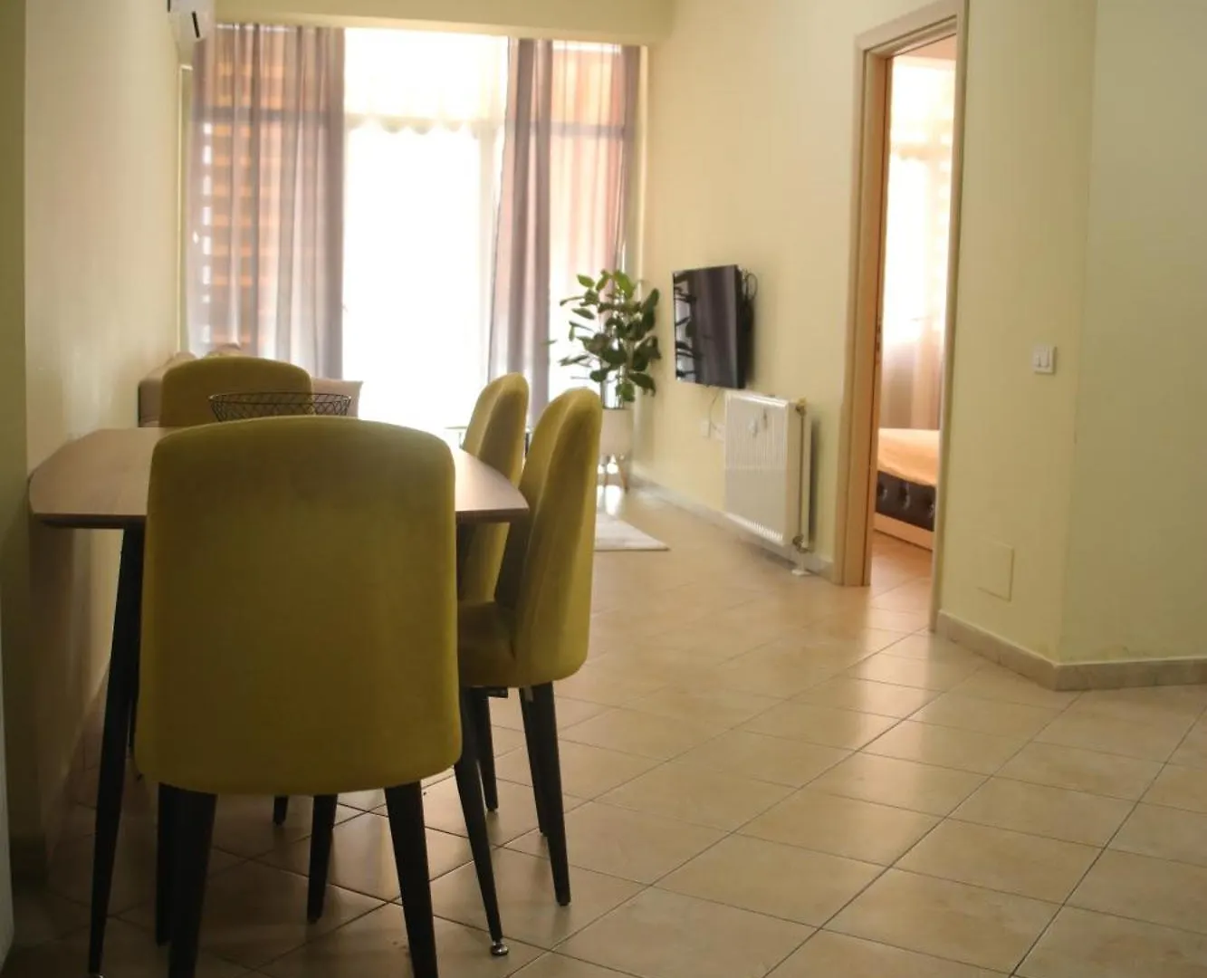 Pleasant Apartment With Free Dedicated Parking In Komuna E Parisit Tirana 0*,  Albania